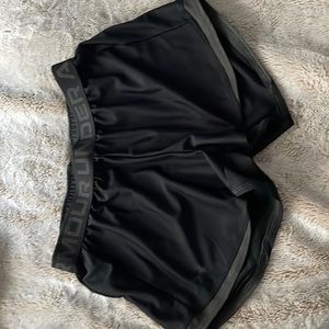 Size small Under Armour shorts